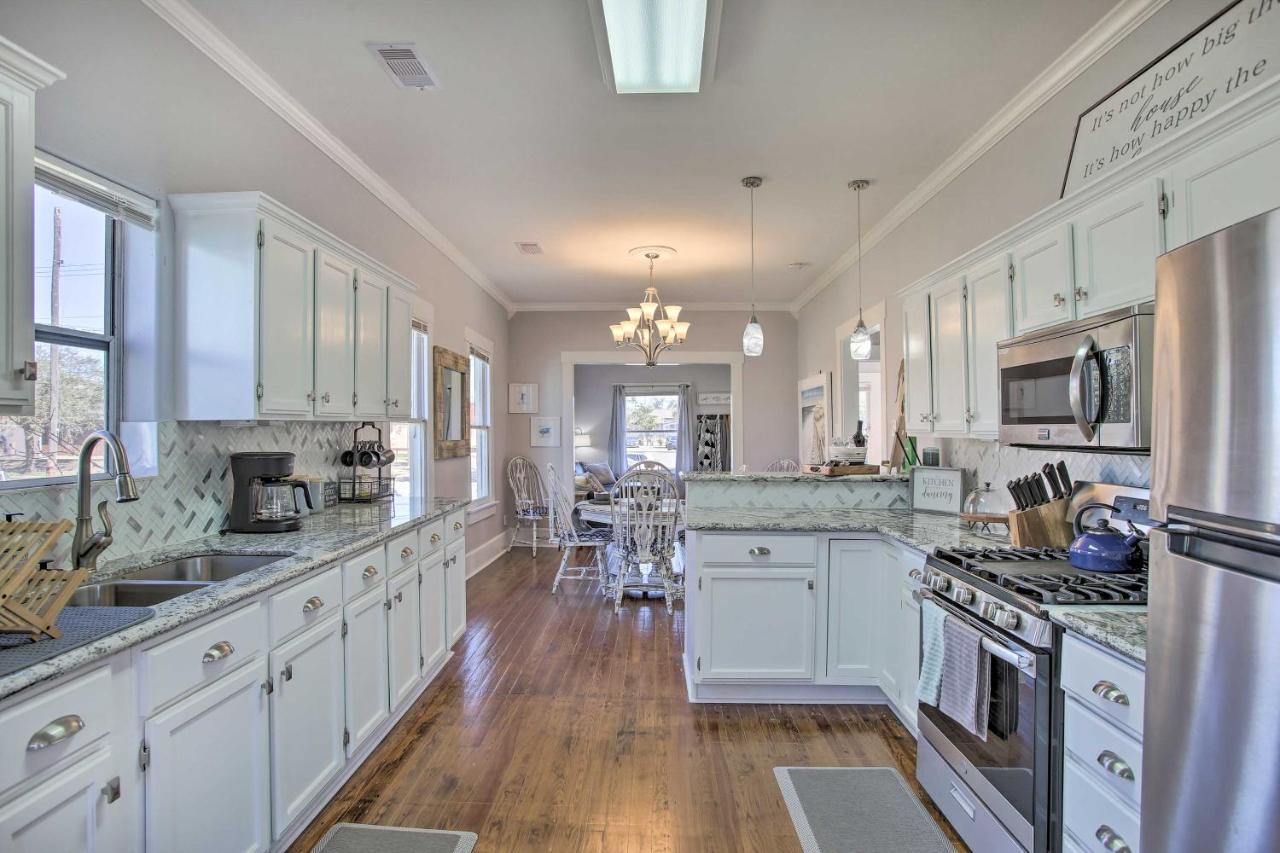 Cozy Beach Bungalow Near Galveston Seawall And Pier Exterior foto